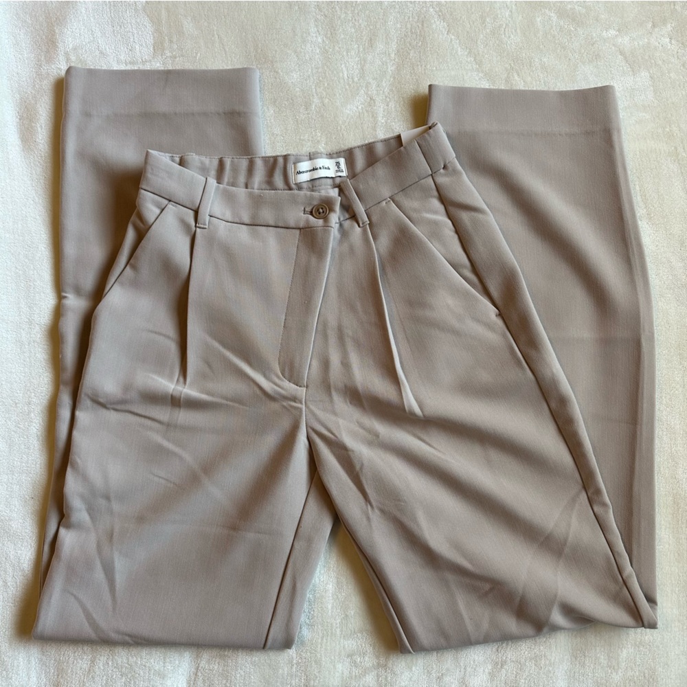 Tailored Relaxed Straight Pants
